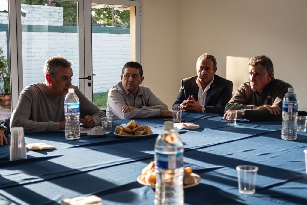 Reunión mesa de enlace